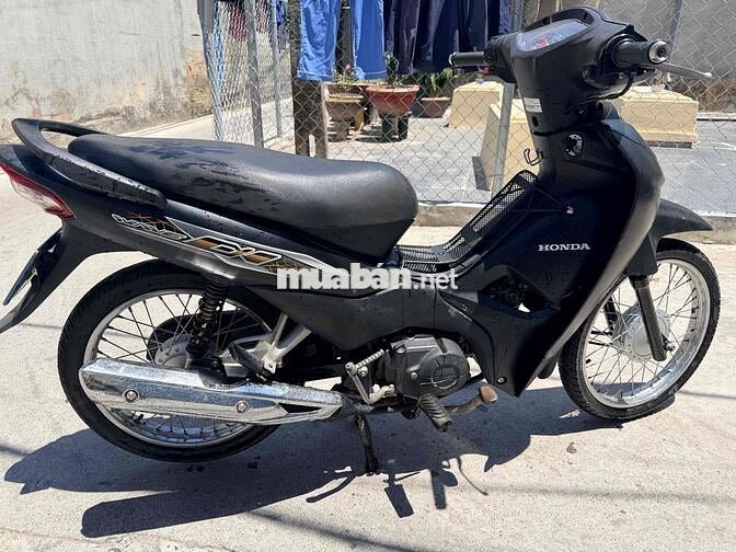 cần bán Wave 2024 màu Đen