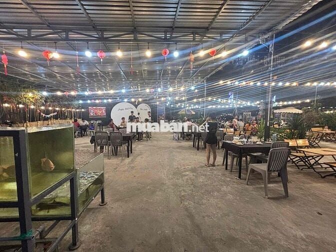 MẶT BẰNG 20x40M  GIÁ 14 TRIỆU SET UP SẴN CHỈ VÀO LÀ KINH DOANH NGAY