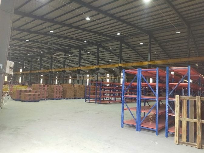 Cho thuê xưởng dt 13500m đường xe contarner 
