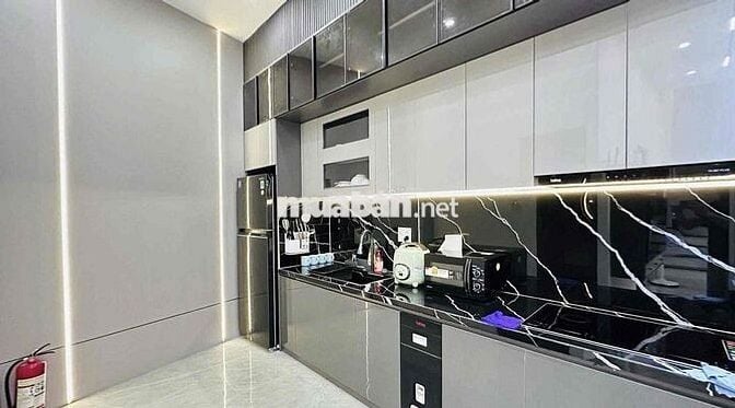 🏡 CHO THUÊ NHÀ TRUNG TÂM LÕI LÊ DUẨN – 3 TẦNG 3 MÊ ĐẸP