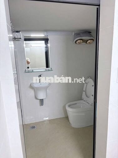 Hiếm! Chỉ 5tr- Cho thuê nhà Ngọc Lâm, 50m, Ô tô đỗ cổng, nội thất đủ