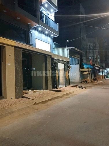 Nhà 4x17 5 tầng Lê Đình Cẩn , Tân Tạo , Bình Tân