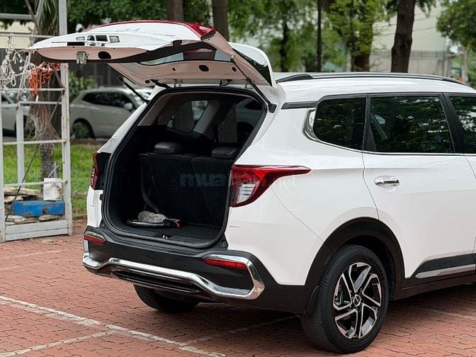 kia carens 2022 bản luxury màu trắng