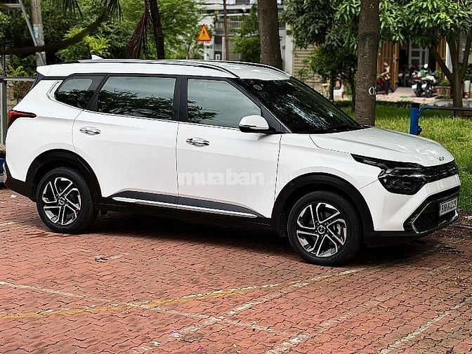 kia carens 2022 bản luxury màu trắng
