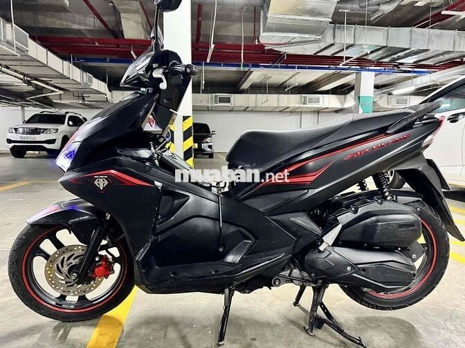 Honda Air Blade Đặc biệt Đen nhám