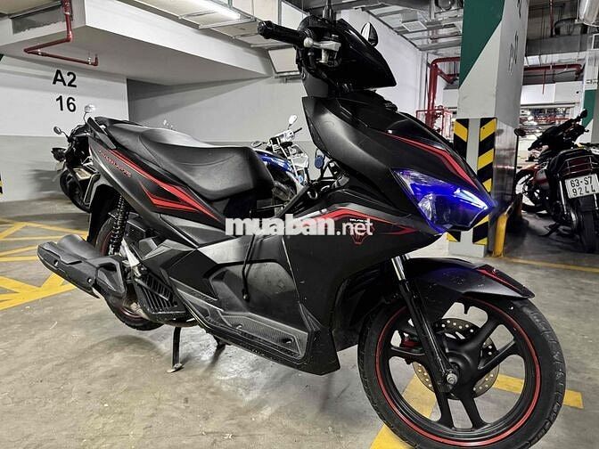 Honda Air Blade Đặc biệt Đen nhám