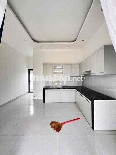 Bán nhanh biệt thự mới xây cuối đường Huỳnh Văn Nghệ