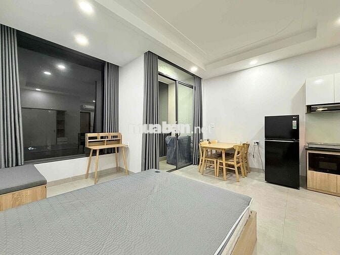 Studio Ban Công Ngay Mặt Tiền Đường Hoàng văn Thụ
