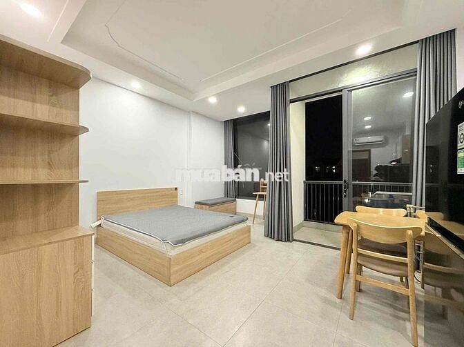 Studio Ban Công Ngay Mặt Tiền Đường Hoàng văn Thụ