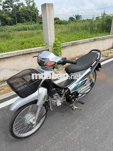 Honda Wave màu Bạc