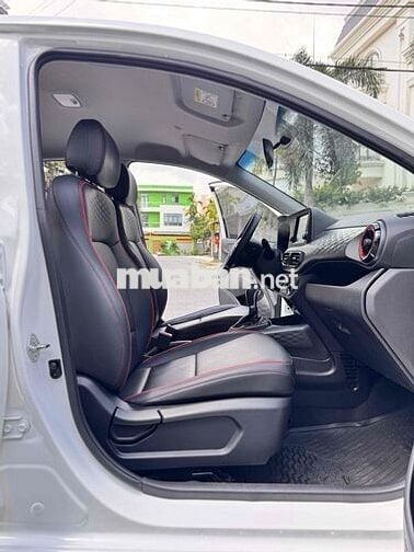 Hyundai Grand i10 1.2AT 2023 Hatback - form mới