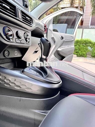 Hyundai Grand i10 1.2AT 2023 Hatback - form mới