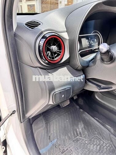 Hyundai Grand i10 1.2AT 2023 Hatback - form mới