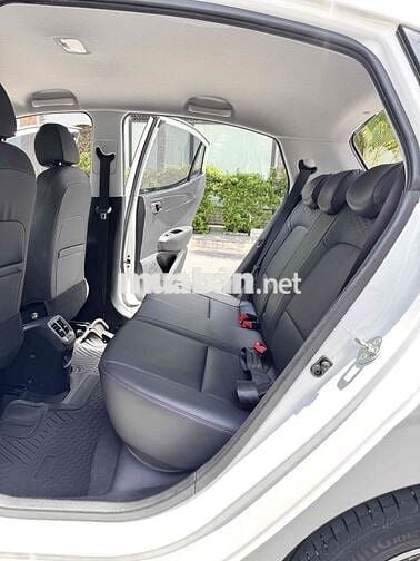 Hyundai Grand i10 1.2AT 2023 Hatback - form mới