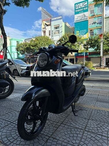 Yamaha Classico Đen