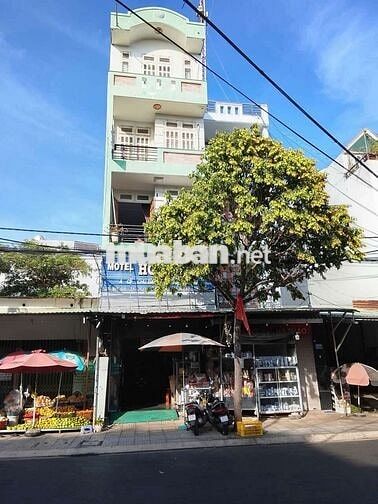 Cho Thuê Nhà Mặt Tiền Nguyên Căn FullNội Thất Gần Trung Tâm - Sát Biển