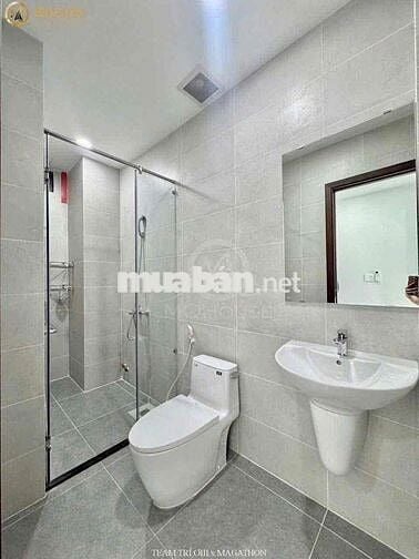 Căn hộ full nội thất máy giặt riêng ban công Nguyễn Công Trứ Quận 1