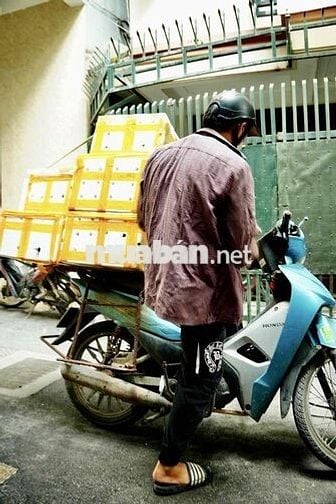 TUYỂN 2 NHÂN VIÊN GIAO NHẬN LƯƠNG CAO [BAO ĂN Ở]