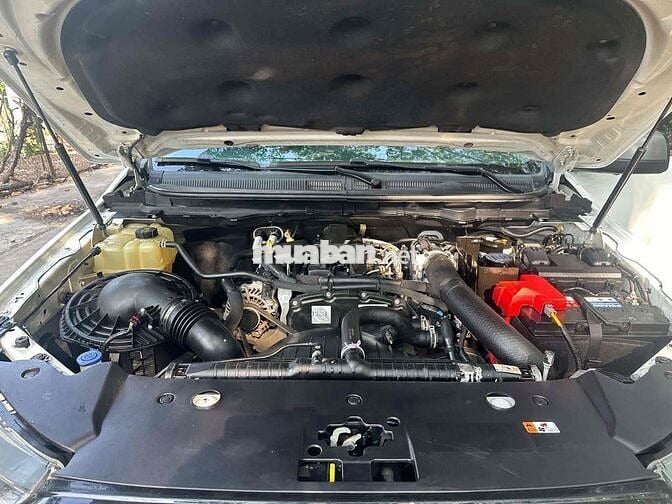 Ford Ranger XLS 2022 Trắng 118000 km