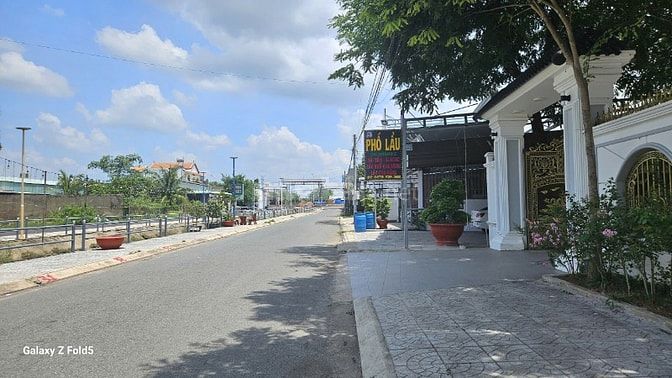 Biệt thự vườn ngay khu thương mại sang xịn mịn. 11,5 tỷ 