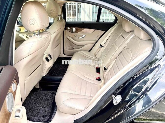 Mercedes-Benz C250 Exclusive 2016