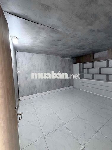 CHO THUÊ KHO 10x35 15TRIỆU - CÓ SẴN VĂN PHÒNG - XA DÂN CƯ - ĐIỆN 3PHA