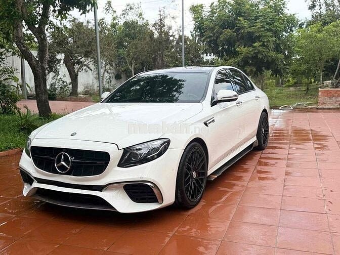 Mercedes-Benz E300 2016 E63 Trắng