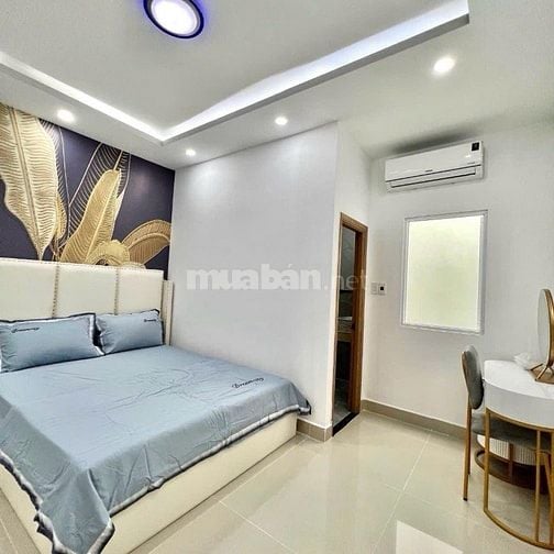 Cô Lành đi Mỹ định cư cần bán căn nhà đường Trần Bình Trọng Quận 5