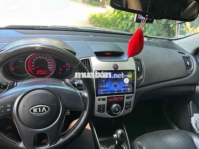 Kia Forte SX 2010 Vàng cát 11000 km