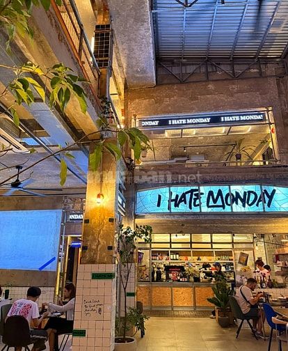 TUYỂN DỤNG – NHÂN VIÊN PHỤC VỤ             I HATE MONDAY ĐÀ NẴNG