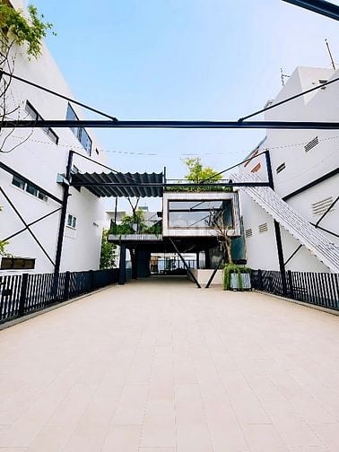 CHO THUÊ 1500m2 NHÀ MT 138 LÊ LAI, QUẬN 1
