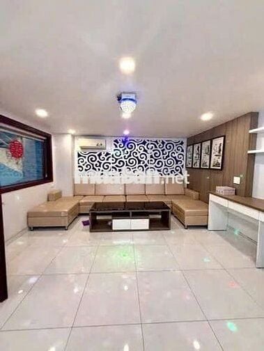 Cho Thuê Nhà Đường Cách Mạng Tháng 8, Quận 10 ( Nhà Rộng )