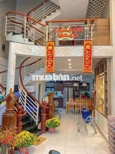 Cho Thuê Nhà Đường Cách Mạng Tháng 8, Quận 10 ( Nhà Rộng )