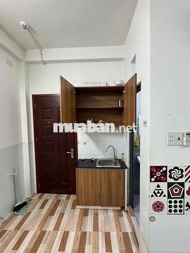Trống sẵn Phòng Studio cửa sổ mới kengg . Âu Dương Lân gần Cầu chữ y