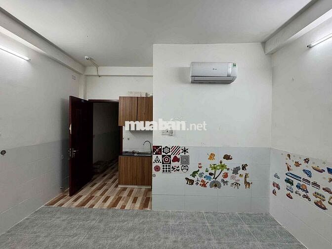 Trống sẵn Phòng Studio cửa sổ mới kengg . Âu Dương Lân gần Cầu chữ y
