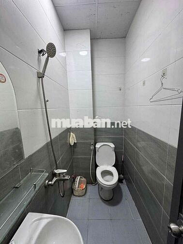 Trống sẵn Phòng Studio cửa sổ mới kengg . Âu Dương Lân gần Cầu chữ y