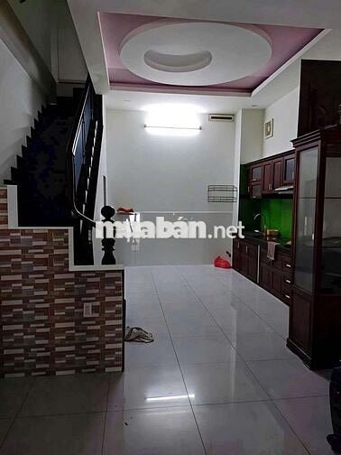 Cho thuê nhà 3 tầng mặt tiền đường số 4 HBP 15tr/ tháng