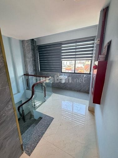 MẶT PHỐ NGHĨA TÂN – VỈA HÈ SIÊU RỘNG – 8 TẦNG THANG MÁY, 65M2 3X TỶ