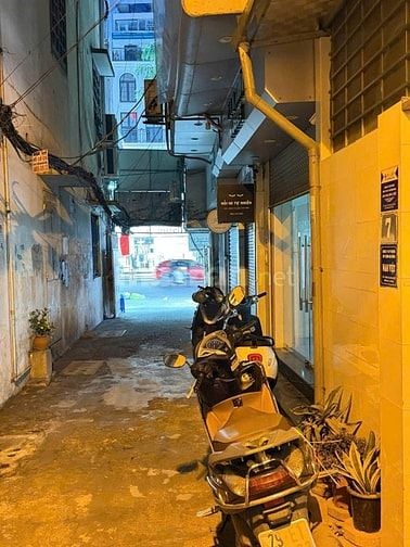 - Bán nhà Chùa Bộc, Khương Trung, Đống Đa, siêu đẹp, 64m2, 26 tỷ