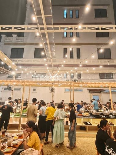 Sang tiệm lẩu nướng 300m2 Phan Đình Phùng-Phú Nhuận, mặt bằng 76tr
