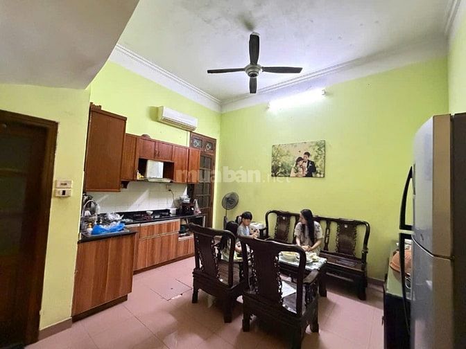 - Bán nhà Chùa Bộc, Khương Trung, Đống Đa, siêu đẹp, 64m2, 26 tỷ