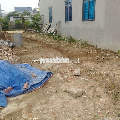 cần bán đất 100m2 đường lớn thuận tiện đầu tư