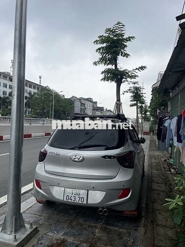 Hyundai Grand i10 Bạc