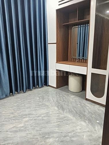 Bán Nhà Bạch Mai Đầu Phố Huế-1 Bước Ra Phố-22m2-Xây Mới 5Tầng-Hơn 5Tỷ