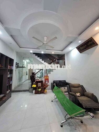 Bán Nhà KDC Đại Quang Dĩ An 100m² 3PN Có Sân Ô Tô, Giá 5,8 Tỷ.