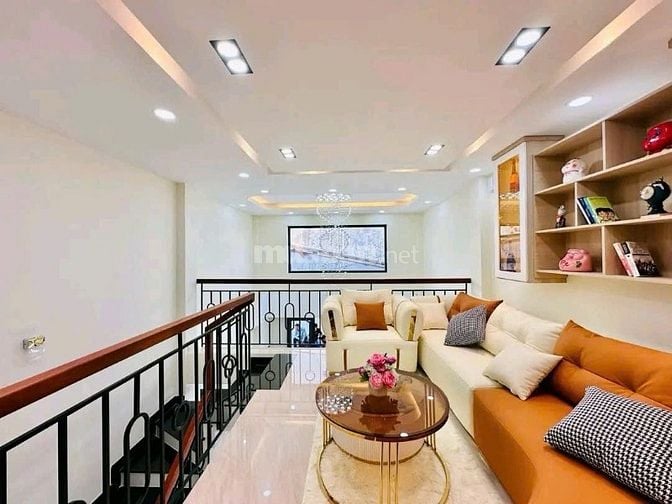 Chủ về quê cần bán gấp nhà 52m2 đường Lê Đức Thọ giá 3 TỶ 490 - SHR