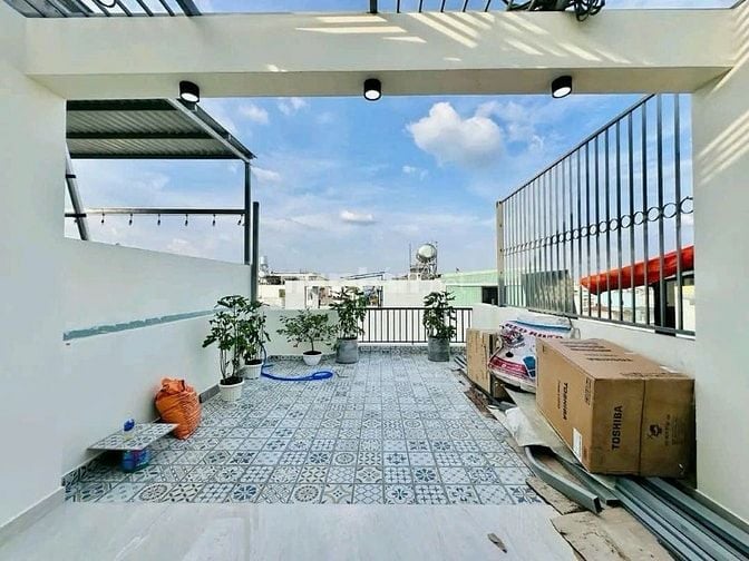 Chủ về quê cần bán gấp nhà 52m2 đường Lê Đức Thọ giá 3 TỶ 490 - SHR