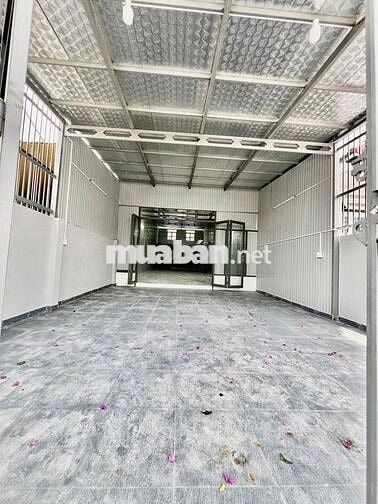 Cho Thuê Xưởng Mới Xây DT 6x30 Có Gác Lửng Hẻm Xe Tải