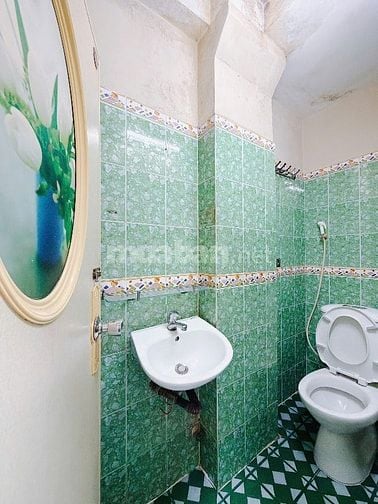 MẶT TIỀN VÍP - SÁT QUẬN 1 -  KINH DOANH ĐA NGÀNH  - MẶT TIỀN - ÔTÔ. 