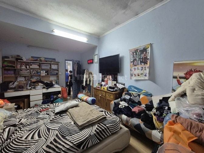- Bán căn hộ tập thể ĐH Thủy Lợi,  Đống Đa, siêu đẹp, 40m2, 5.8 tỷ